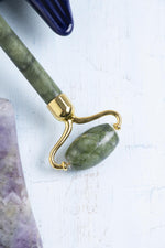 Ametist Gua Sha ve Yeşim Roller Takımı