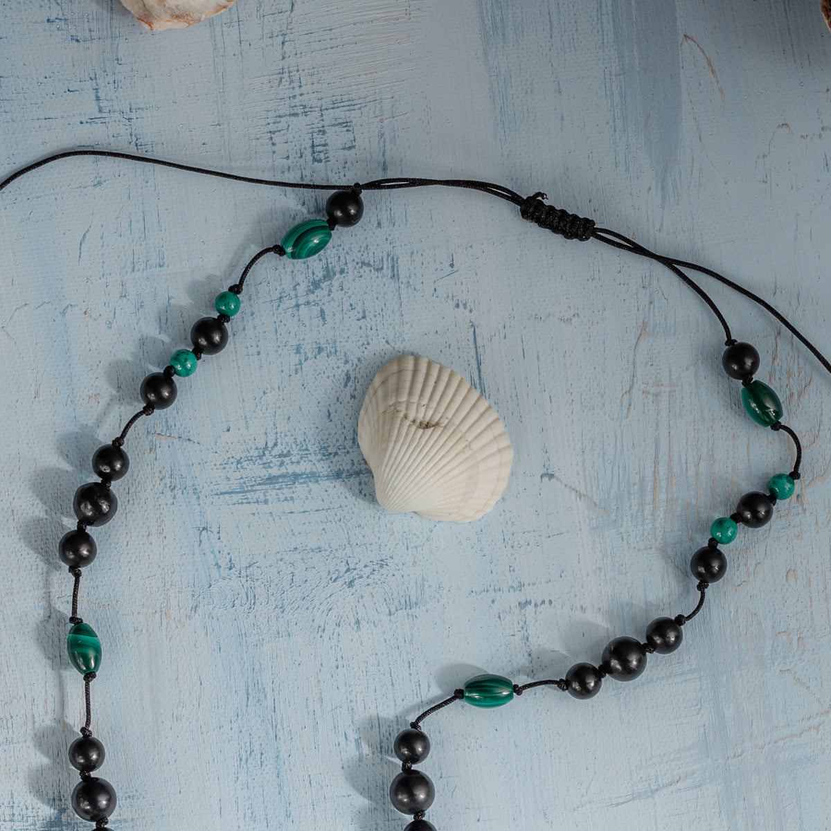 Caretta Şungit - Malahit Gümüş Tasarım Makrome Kolye