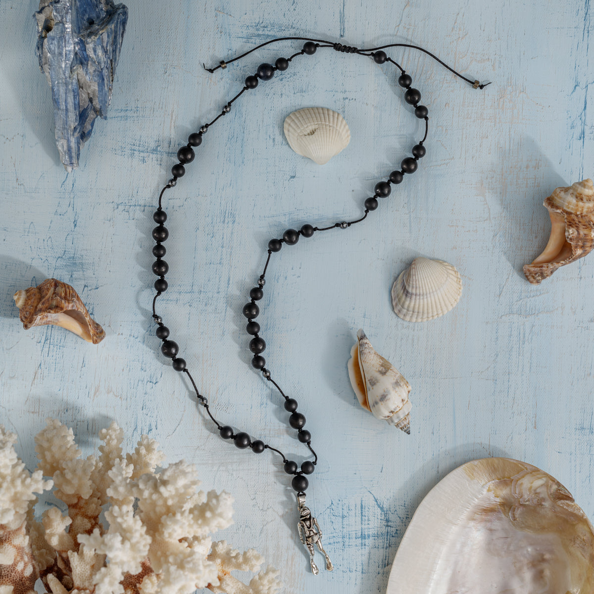 Dalgıç Kolye Hematit - Şungit Gümüş Tasarım Makrome Kolye