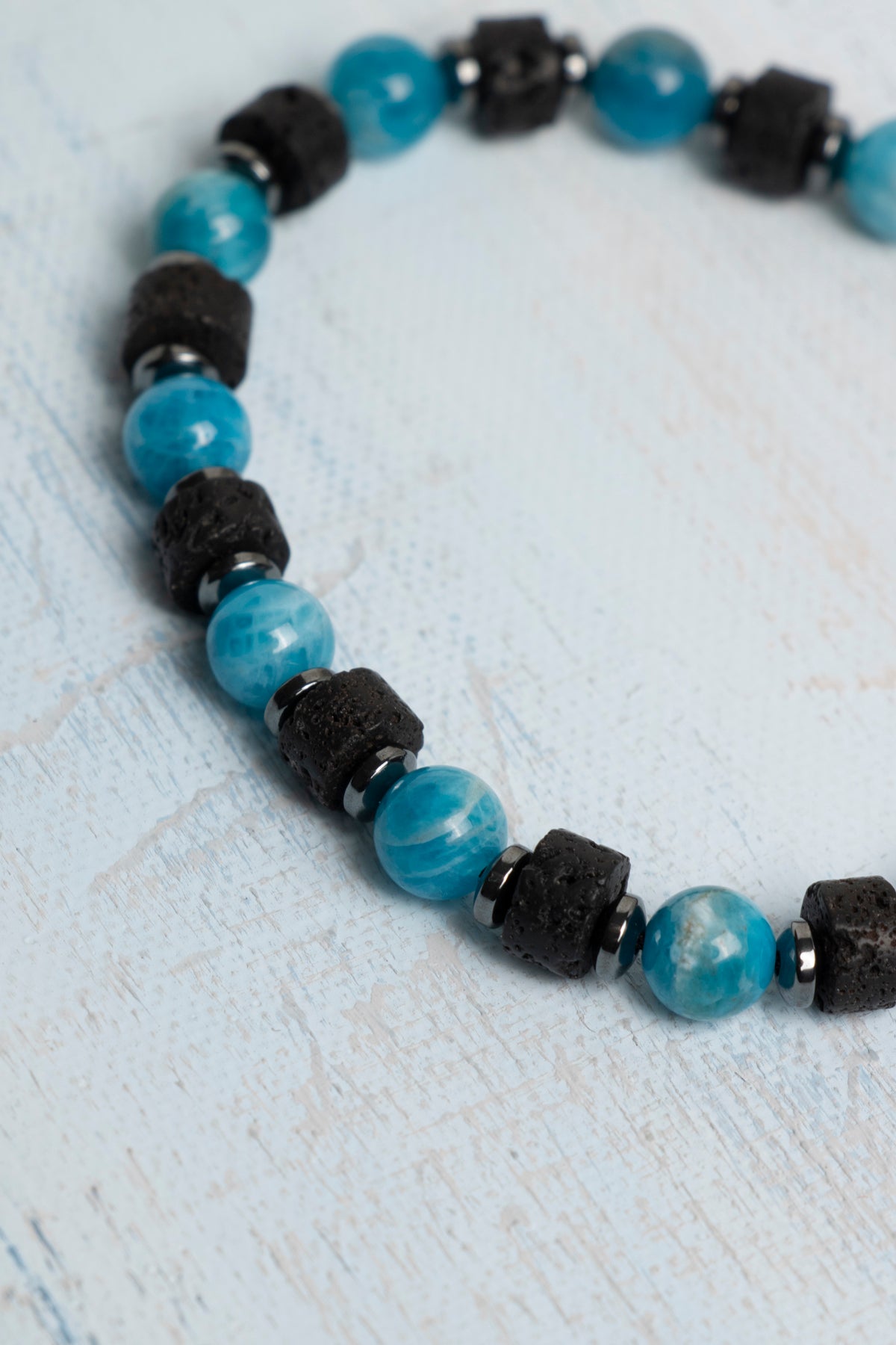 Sertifikalı Apatit ve Lav Taşı Doğal Bileklik – Zihin ve Enerji Dengesi