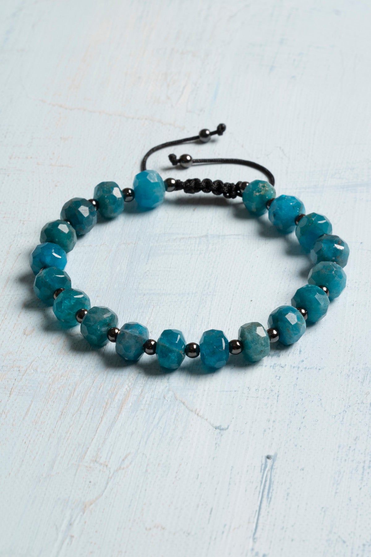 Sertifikalı Doğal Apatit ve Hematit Taşlı Ayarlanabilir Bileklik – İlham &amp; Netlik