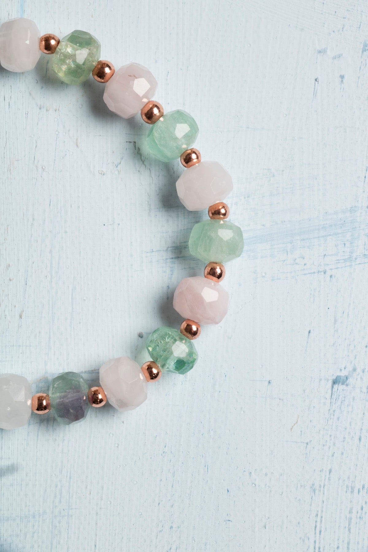 Sertifikalı Florit &amp; Pembe Kuvars Bileklik – Duygusal Denge ve Kalpten Gelen Şifa