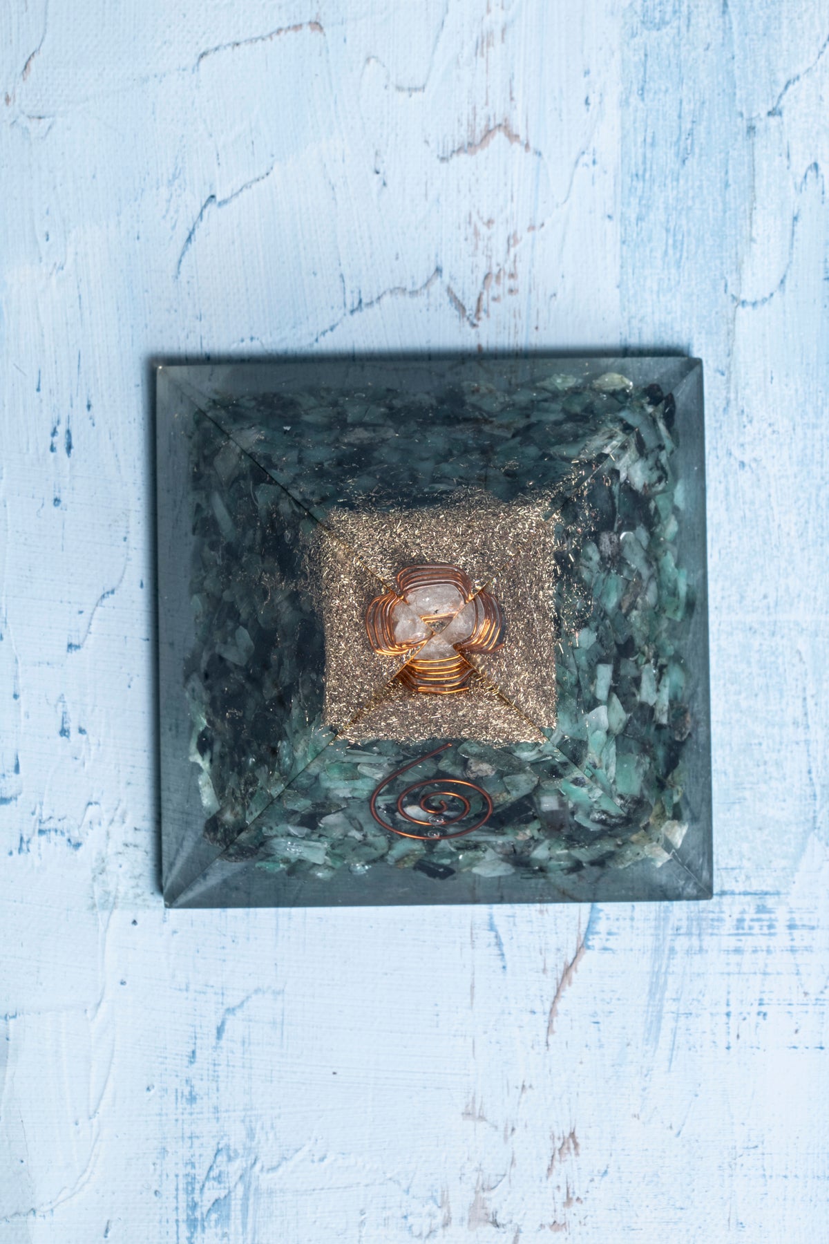 Sertifikalı Malahit Doğal Taş Duygu Temizleme Piramidi S.K: 0017