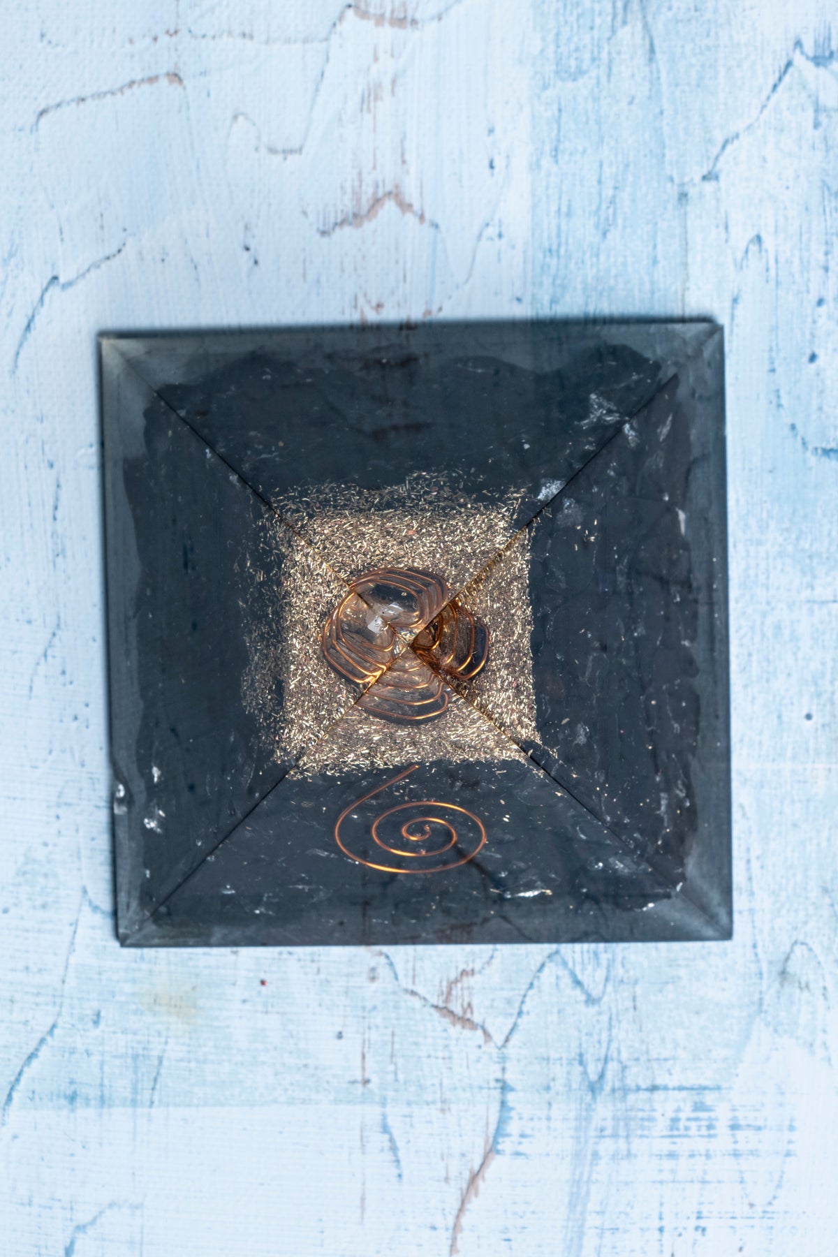 Sertifikalı Şungit Doğal Taş Elektro-Stres Piramidi S.K: 0022